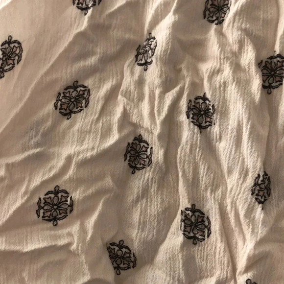 Mossimo Supply Co summer crop top - Picture 2 of 4